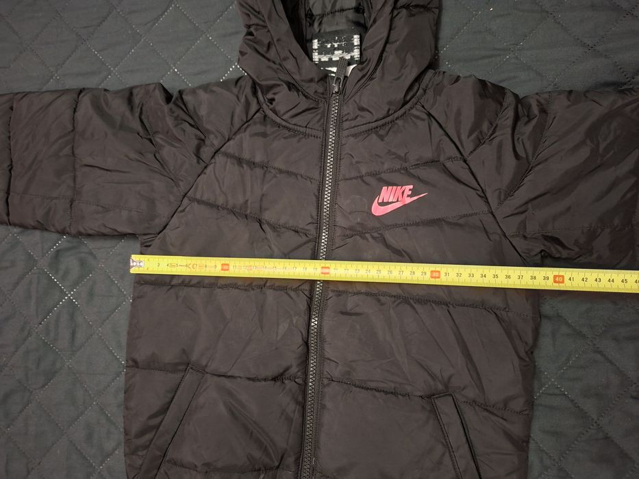 Pikowana kurtka Nike 110/116