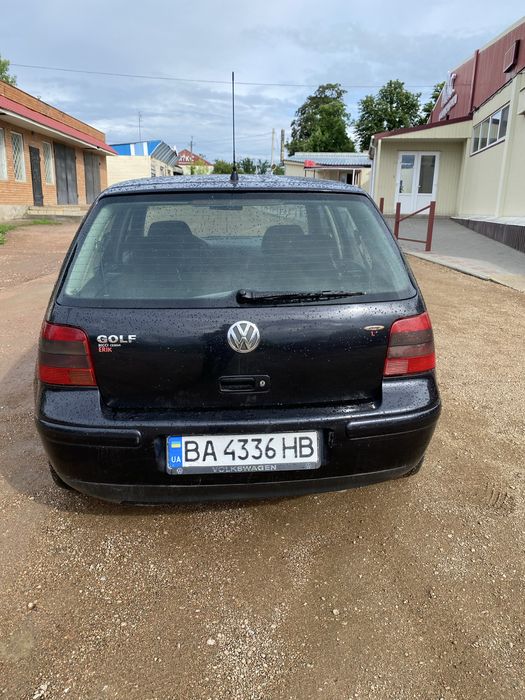 Volkswagen Golf 4 1.6 2000 рік