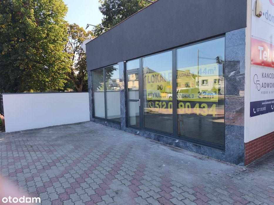 Lokal usługowy na parterze z parkingiem