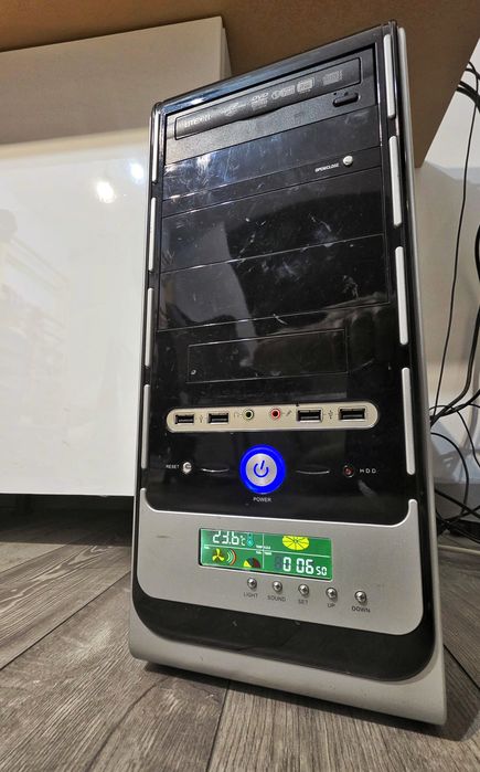 Komputer i5 / 8GB RAM / SSD / GTX 460 / Monitor Alienware