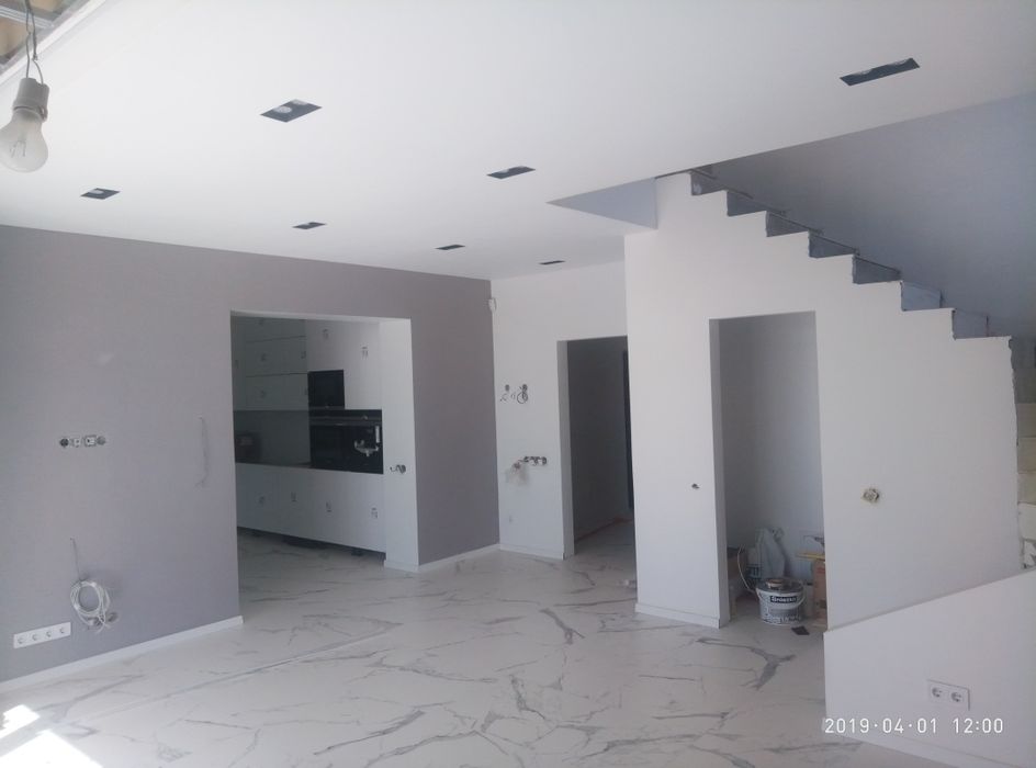 Виконуємо комплексні ремонти квартир,будинків та офісів під ключ.