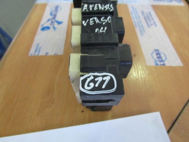 Caixa fusíveis / SAM / BSI TOYOTA Yaris Verso (_P2_)