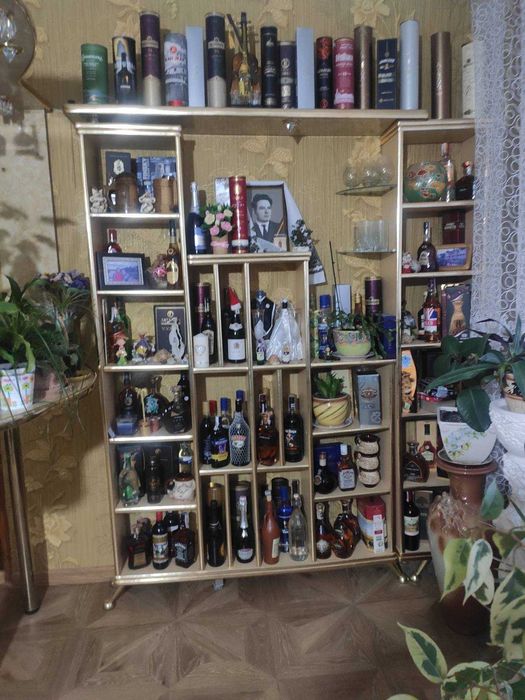 Барна стійка з підсвіткою та 2 стільцями