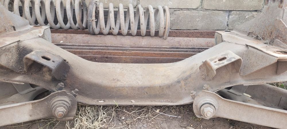 Передняя балка на москвич 2140,412.