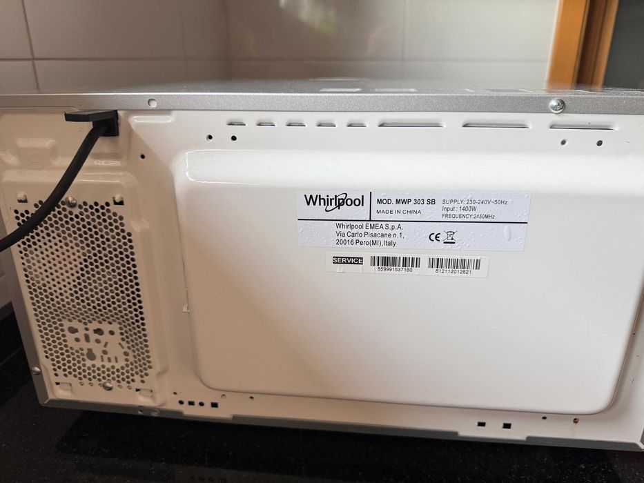 Microondas Whirlpool MWP 303 SB