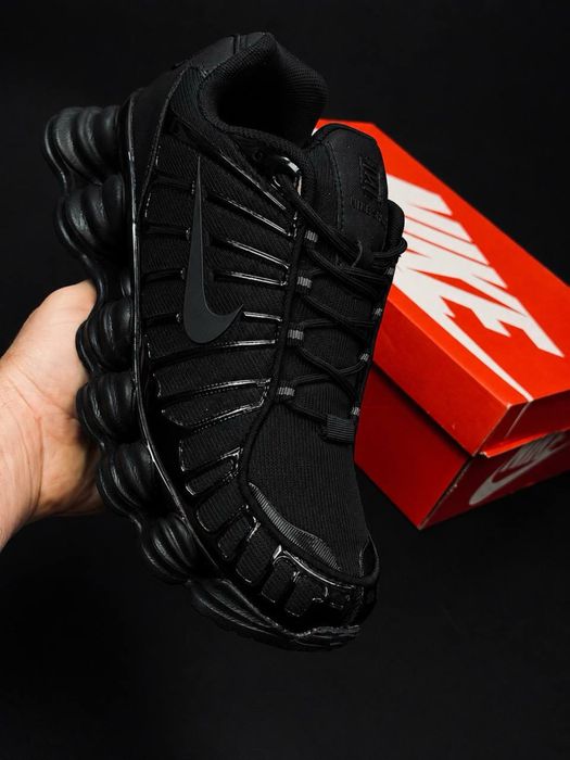 Чоловічі кросівки Nike Shox TL чорні жіночі кросовки найк  унісекс Найк Шокс 35-46 молодіжні кросівки