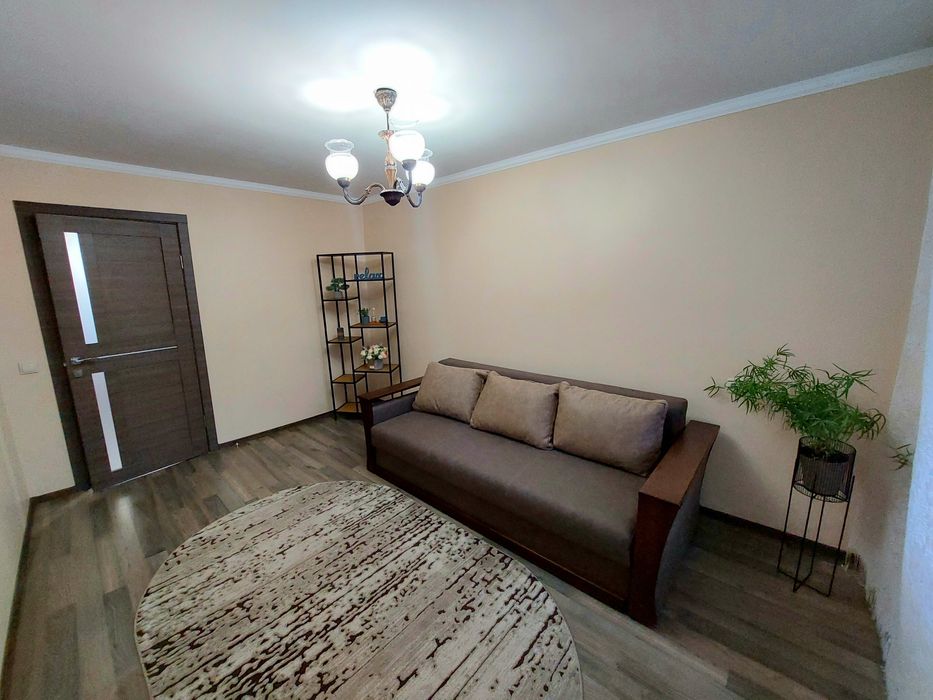 Квартира 2 кімнатна   подобово погодинно