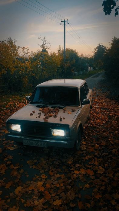 «ВАЗ 2105, мотор 2106, 5-ступка, багато запчастин у подарунок»