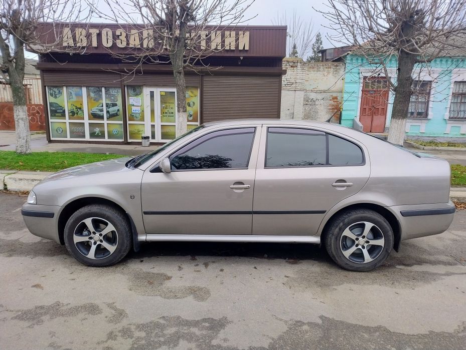 Skoda Octavia Tour 2008 рік