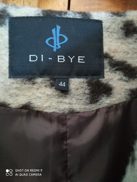 Casaco 3/4 marca DI-BYE n. 44
