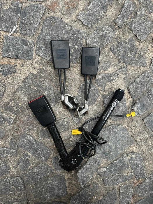 Cintos + Airbags + Pretensores Mercedes-Benz