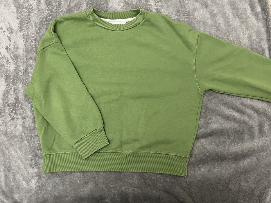 Стильна зелена кофтинка