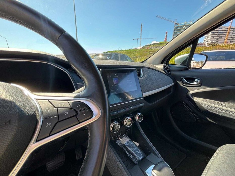 Aluguel TVDE LISBOA (UBER/BOLT) - 24h (ELÉTRICO) - Renault Zoe