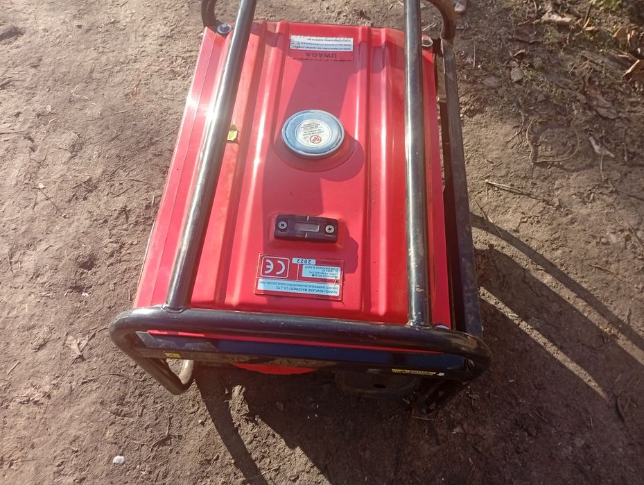 Продам Генератор.