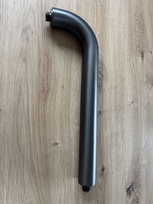 Wylewka prysznicowa ścienna – 380 mm Deante Silia titanium NQS_D41K