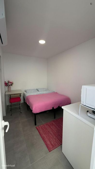 Estúdio - localizado em Almada Lisbon