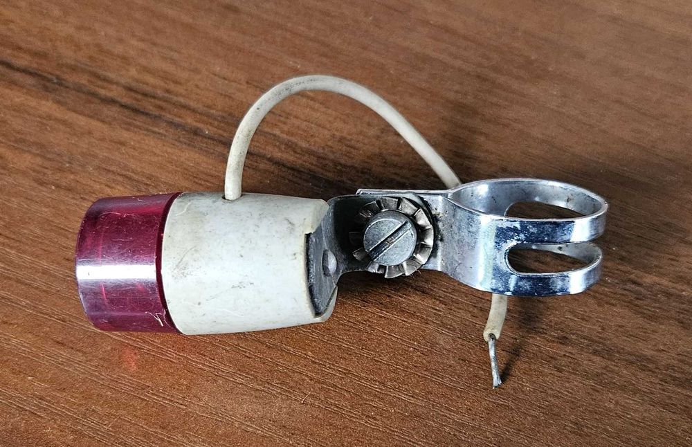 Oryginalna lampka tylna pchełka Predom-Romet – Rower Jubilat, Wigry
