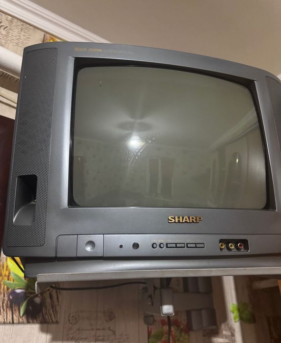 Телевізор SHARP на кухню маленький