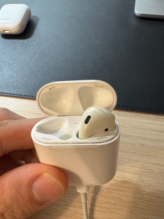 AirPods 2 - 4 sztuki