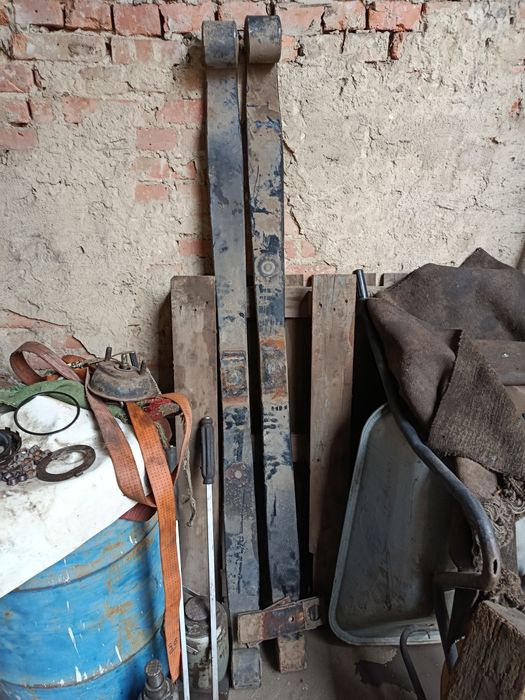 Продам передні ресори Ман тгх Man tgx однолистові,сайлінтблоки міняні