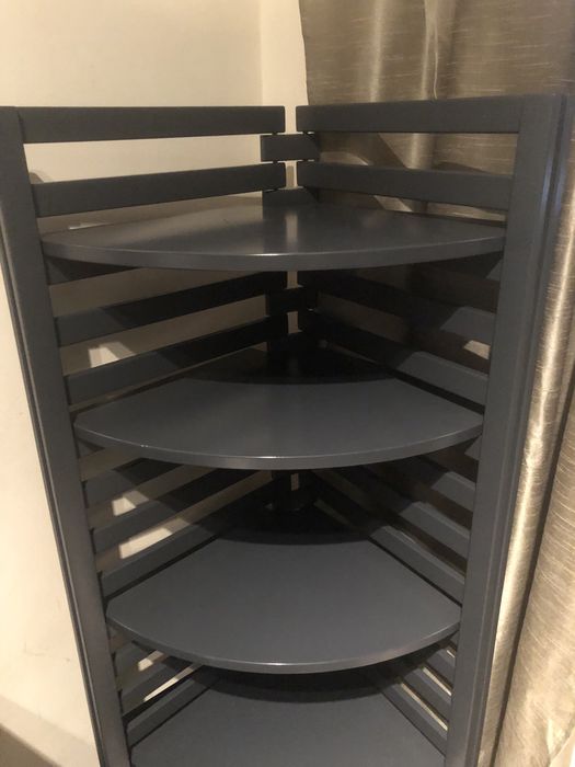 Dois moveis em muito bom estado como novo em madeira macica ver fotos