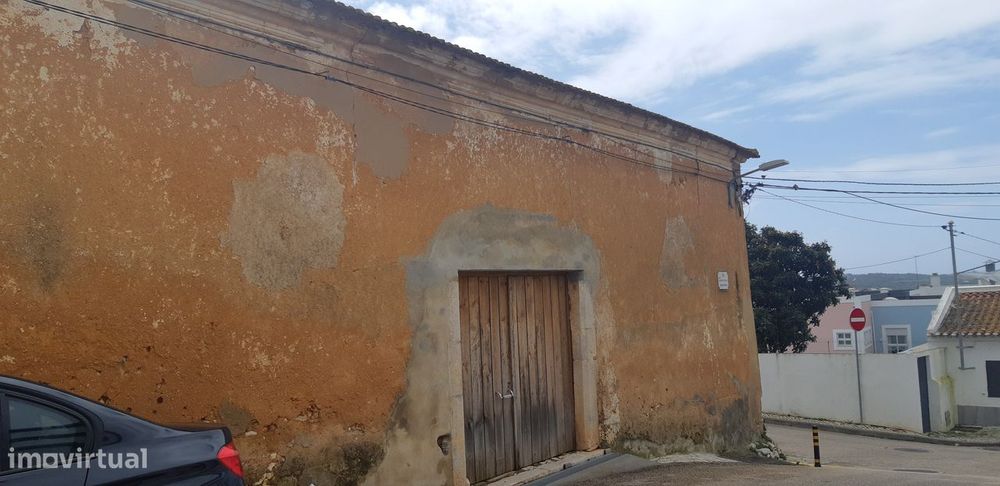 Armazém em Mexilhoeira Grande por 85.000 EUR