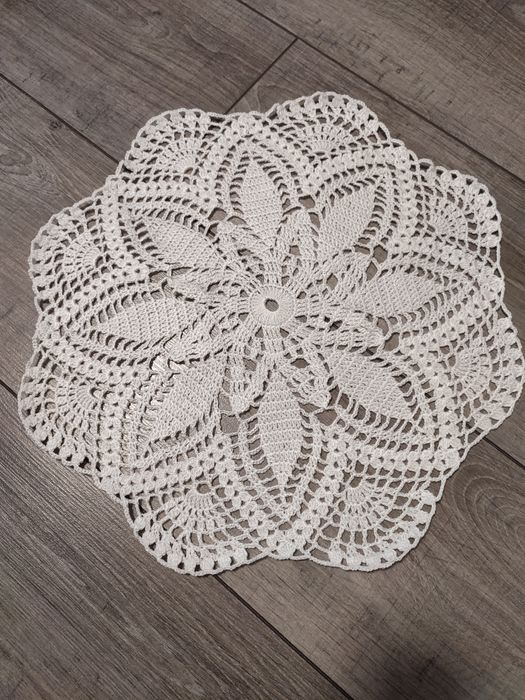 Серветка в'язана гачком
