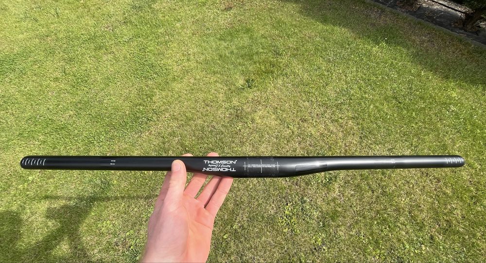 Kierownica carbon 730mm thomson flat center rice