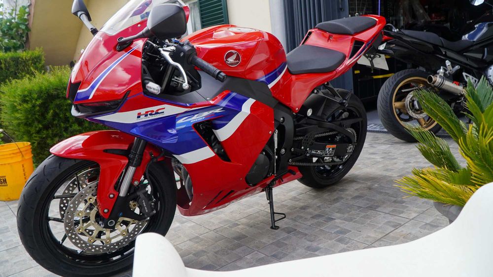 Honda CBR600RR 2025 | Akrapovic Full Titanium | Como Nova