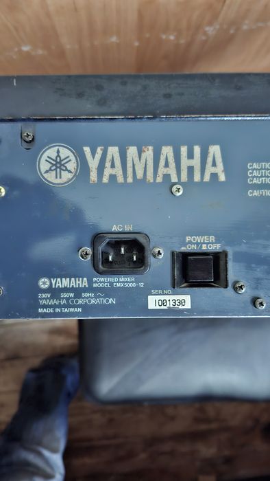 Мікшерний пульт активний Yamaha EMX 5000 12