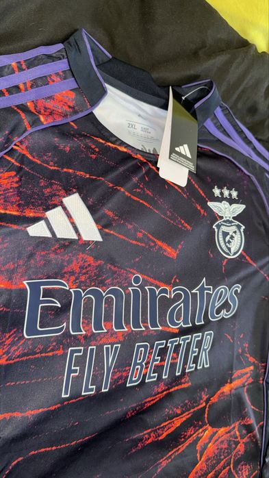 Camisola Benfica x Vhils 2026