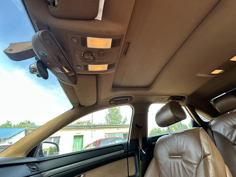 Podsufitka Audi A8 D3 kompletna A8D3 słupki daszki szyberdach