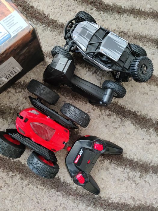 Zestaw 2 auta zdalnie sterowane off road car + samochód Carrera RC