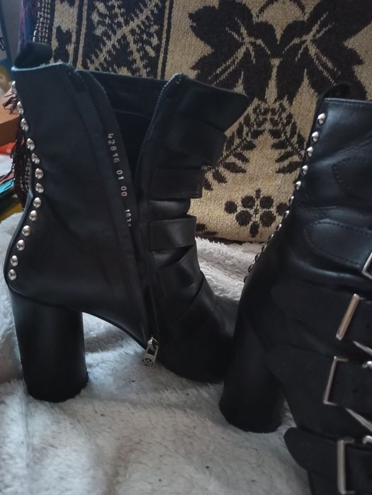 Buty botki buciki damskie r.37 Kazar