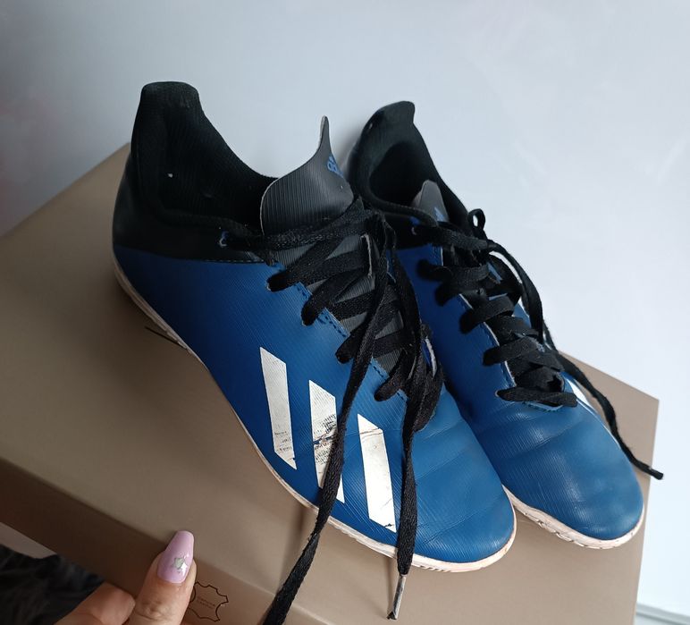 Buty halówki adidas do piłki 38