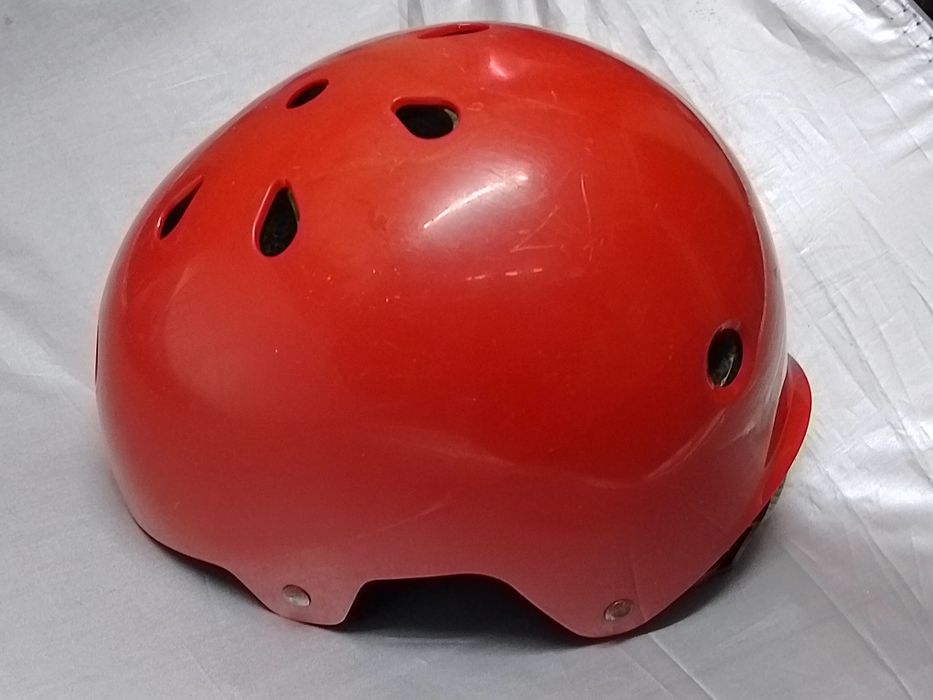 Capacete Infantil Oxelo (Decathlon) Vermelho – Skate / Trotinete / Bicicleta