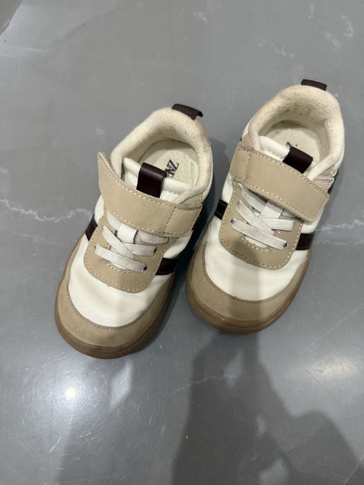 Barefoot rozmiar 24 Zara