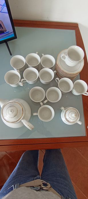 Serviço de chá em porcelana