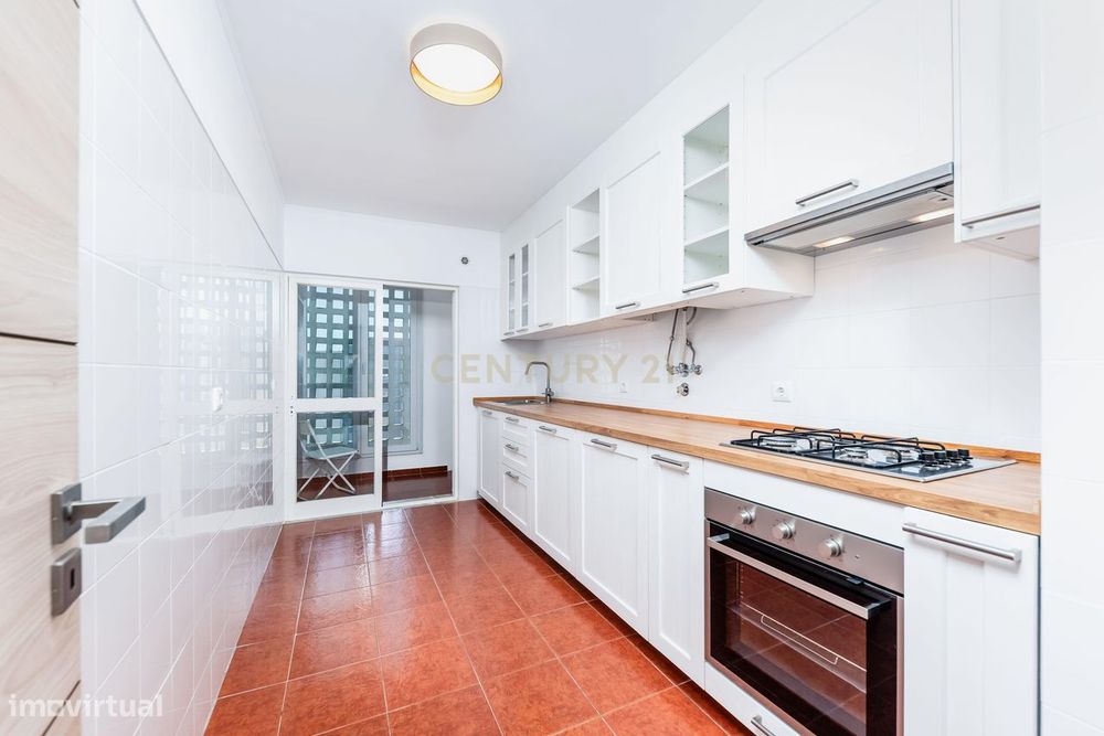 Apartamento T1 - Vista desafogada e Luz natural