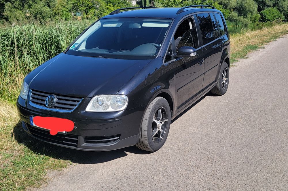 Для військових! Volkswagen Touran  1,9 TDI 2004 рік