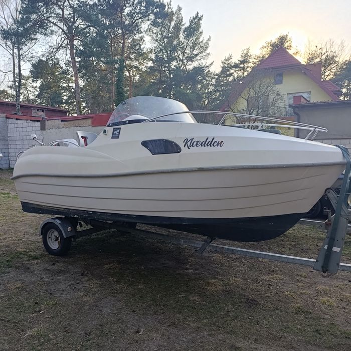 Łódka kabinowa Mariner 2T