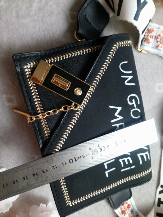 Torebka, listonoszka damska z paskiem z regulacją