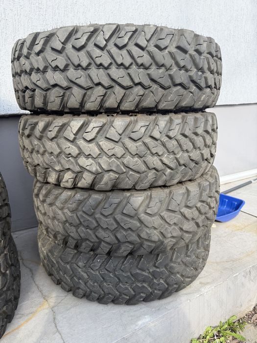 Komplet opon CST APACHE 32X10-15