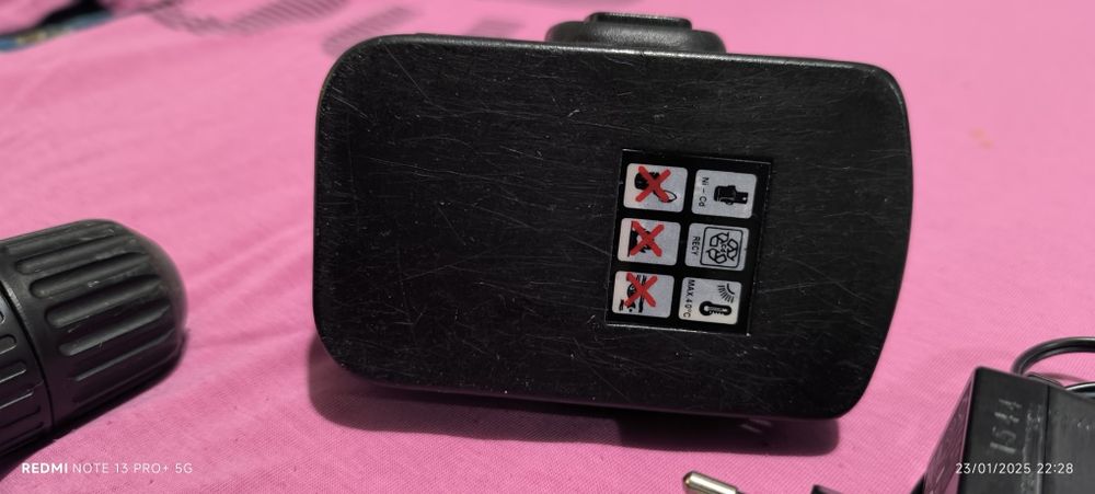 Máquina de Parafusar a Bateria Como Nova