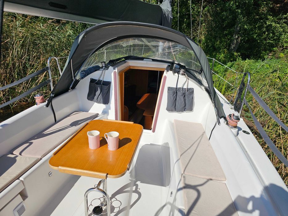 Jacht żaglowy Maxus 28  2014r