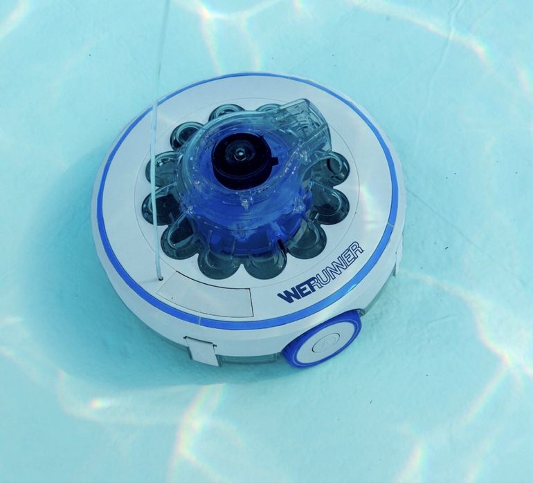 Robô Limpeza Piscina Sem Fios GRE Wet Runner RBR60