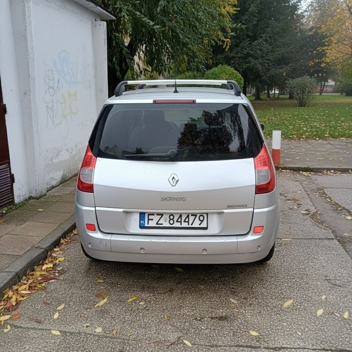 Renault Grand Scenic 1.9 dCi 131KM - bogata wersja