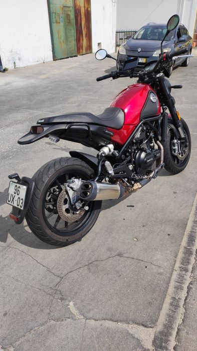 Benelli Leoncino 500 poucos kms