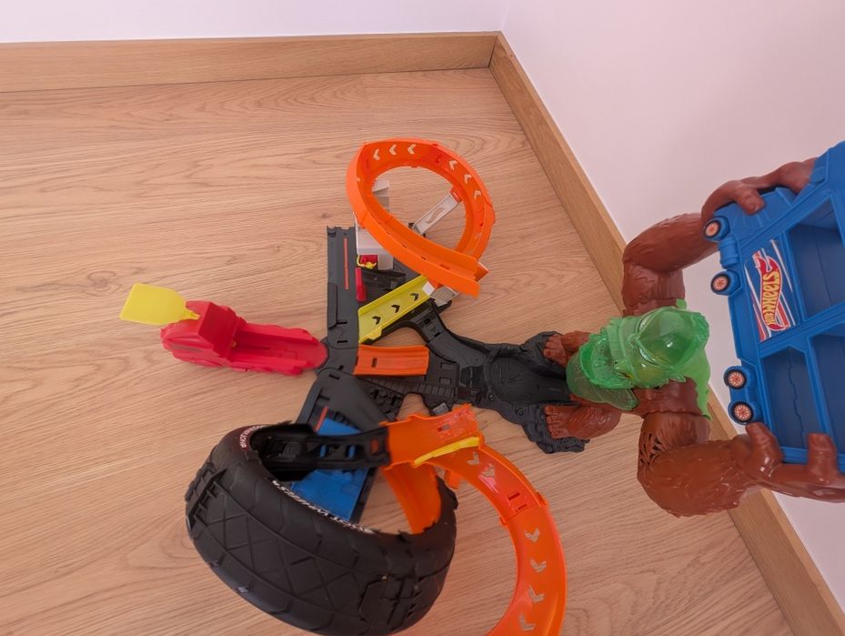 Pista Hot wheels Gorila