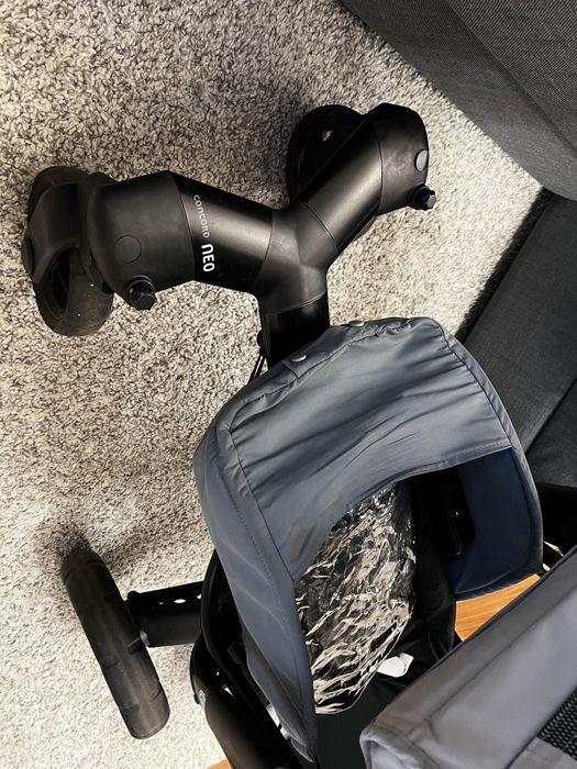 Carrinho + ovo concord neo cinza.